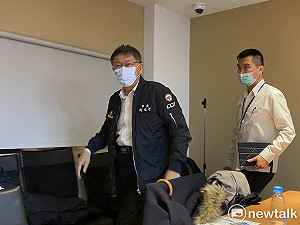 蘇貞昌買漫畫打統編 柯酸：有什麼老闆就有什麼發言人