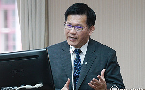 航空業成防疫大漏洞！林佳龍：不排除機組人員居家檢疫14天