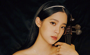 小偷？歐陽娜娜擅闖陳偉霆房間拿飾品 網批：沒家教！