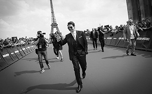 傳「不可能的任務」劇組疏忽防疫  阿湯哥片場發飆