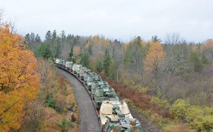 傳5萬解放軍美加邊境擊落F-16 美媒闢謠：不...那邊並沒有中國人