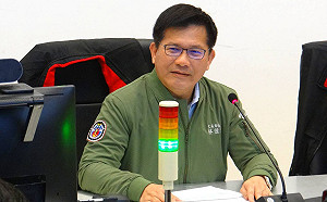 航空業防疫接連出包！林佳龍：研擬修正機組人員檢疫規定