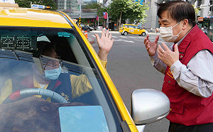 疫情再度拉警報  北北基桃嚴格執行公共運輸防疫