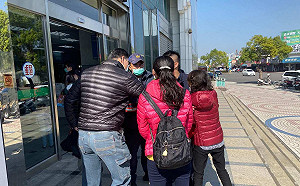 網路交到「男朋友」  婦人堅持匯款被強制送醫