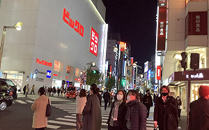 這好康日本才有! UNIQLO降價近1成 中國網民不滿 :「不降價就不買」