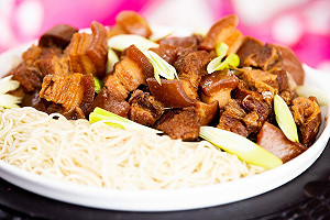 方便民眾選購豬肉 桃園市推「國產豬」「桃園豬」雙標章