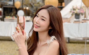 仙女下凡？上宴曬氣質穿搭讓人心動