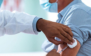 武漢肺炎》疫苗接種速度嚴重落後！美國考慮減半莫德納劑量