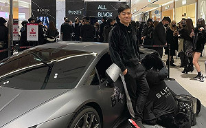 超跑停百貨公司！Joeman霸氣邀：歡迎來賞車