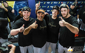 猛獅續約納瓦洛 再補強卡麥隆