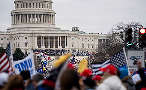 華府延長緊急狀態 要到拜登就職第2天才解除 30人違反宵禁被捕