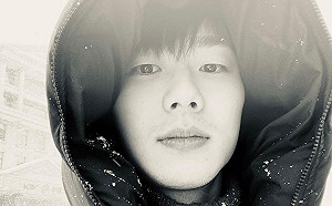 情緒低潮？施柏宇突發黑圖說「再見」嚇壞粉絲 公司緊急回應