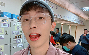 酷炫為感情困擾？網答：放棄吧