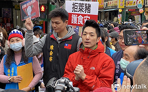 蔣萬安衝反萊豬二階公投連署 攤販遭擋怨：怎麼做生意？