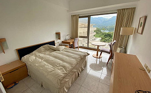 王必勝曝檢疫所房型風 網友指認香港公屋較像監獄