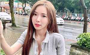 冷天穿包臀短裙！藍星蕾「前凸後翹」展身材