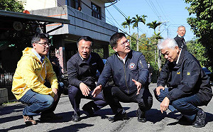 林佳龍訪嘉縣  允諾使用特別預算提升道路品質