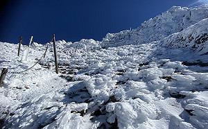 山友注意！玉山主群峰步道仍有多處結冰勿貿然前往
