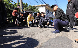 嘉義道路凹凸如方塊酥！林佳龍：爭取100億加速改善路平