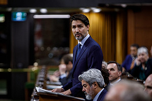 加拿大新規定 入境後病毒檢測加住旅館3天等報告