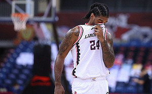 梅奧表現失常　追問下得知母親確診