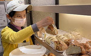 新北第27家庇護工場成立  庇護新春好禮狂犇購