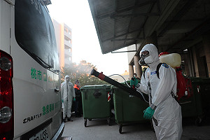 陸軍33化學兵群助防疫 整裝赴桃醫協助消毒作業