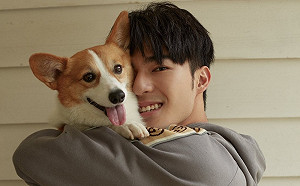 陳昊森掰了2年模特女友！街邊上演新「基」情