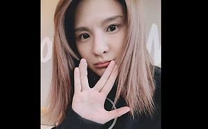 疫情持續升溫！ 郭靜返台隔離被警察找上門