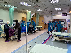 桃醫前進指揮所第4天傳好消息 指揮官：醫護眉頭終於能夠鬆開一些