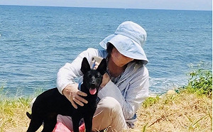 貴婦志工跨洋捲袖為浪浪溫馨送愛   淡水動物之家更美的風景是人