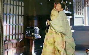 章子怡《上陽賦》球鞋穿幫 網友虧：怎犯那麼低級的錯誤