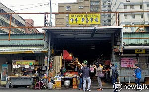 案882到過仲平黃昏市場 攤商憂影響民眾購物意願