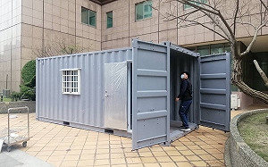 桃園某醫學中心戶外門診貨櫃屋曝光！台大醫：醫護準備共赴國難了