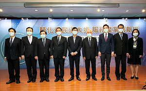 出席高市府與企業交流座談會  陳其邁：提供最高效率的全方位服務