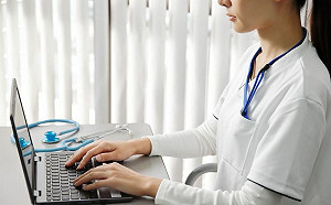 防疫第一線！護理師淚吐7大壓力