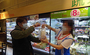 有機苦瓜竟含農藥    新北市抽驗春節元宵應景食品8件不合格