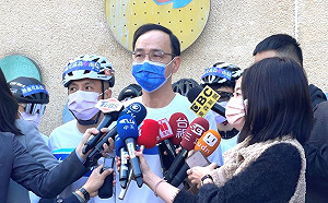 台灣車用晶片換疫苗? 朱立倫:至少讓第一線防疫人員先開打