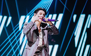 張藝興自認像「小丑」!無懼流言蜚語:我走我自己的道