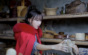 李子柒斷更70多天後突露臉新華社 專家 : 中共利用她YT千萬粉絲大外宣