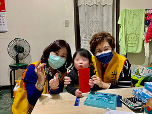 寒冬中暖流到  光田醫院攜手弘毓基金會送年菜至偏鄉