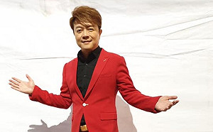 (影)翁立友甩性騷醜聞！攜「愛的伴侶」大動作回歸樂壇