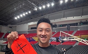 不受戰績墊底影響　攻城獅人氣夯