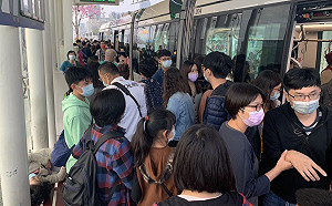 因應春節人潮!高雄輕軌延後收班機動加密班距