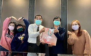 除夕探訪防疫旅館!陳其邁:感謝業者共同守護高雄市