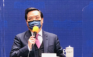 人物》協調能力與法學知識獲蘇揆信任 政委羅秉成兼任政院發言人