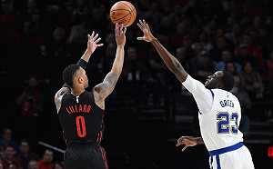 NBA/看錶時間!Lillard致勝上籃 砍43分率拓荒者6連勝