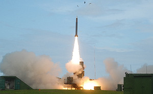 楊宏基觀點》是錢坑，但有需要！台灣之盾與海鯤號：防禦實力還是台美經貿的「保護費」？