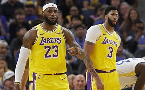 NBA／湖人兩主將都不能打　詹皇明單挑巴特勒大三元紀錄