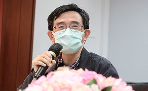 陳儀深差點慘遭中研院不續聘 薛化元：有人想給「政治異端」的他 一點教訓